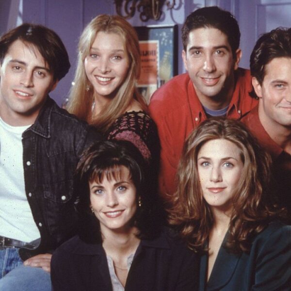 The Best Friends and Family Sitcoms of All Time