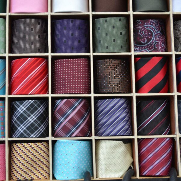 The Ultimate Guide to Bespoke Ties: Craftsmanship and Style